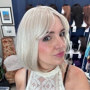 “The Emma” Platinum Highlighted Bright Blonde Bob Synthetic Wig, 14”